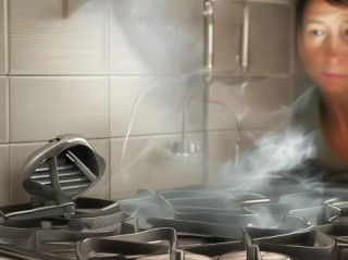 燃气灶透气不良的常见原因解析