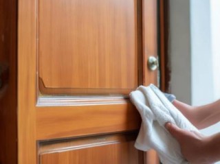 群喜防盗门售后官方热线梳理$防盗门翻新选什么漆？家居焕新必备指南