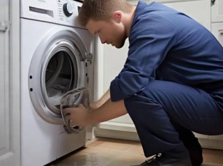 美诺洗衣机专属客服热线详述♫洗衣机外壳漏水怎么办？快速补救技巧分享